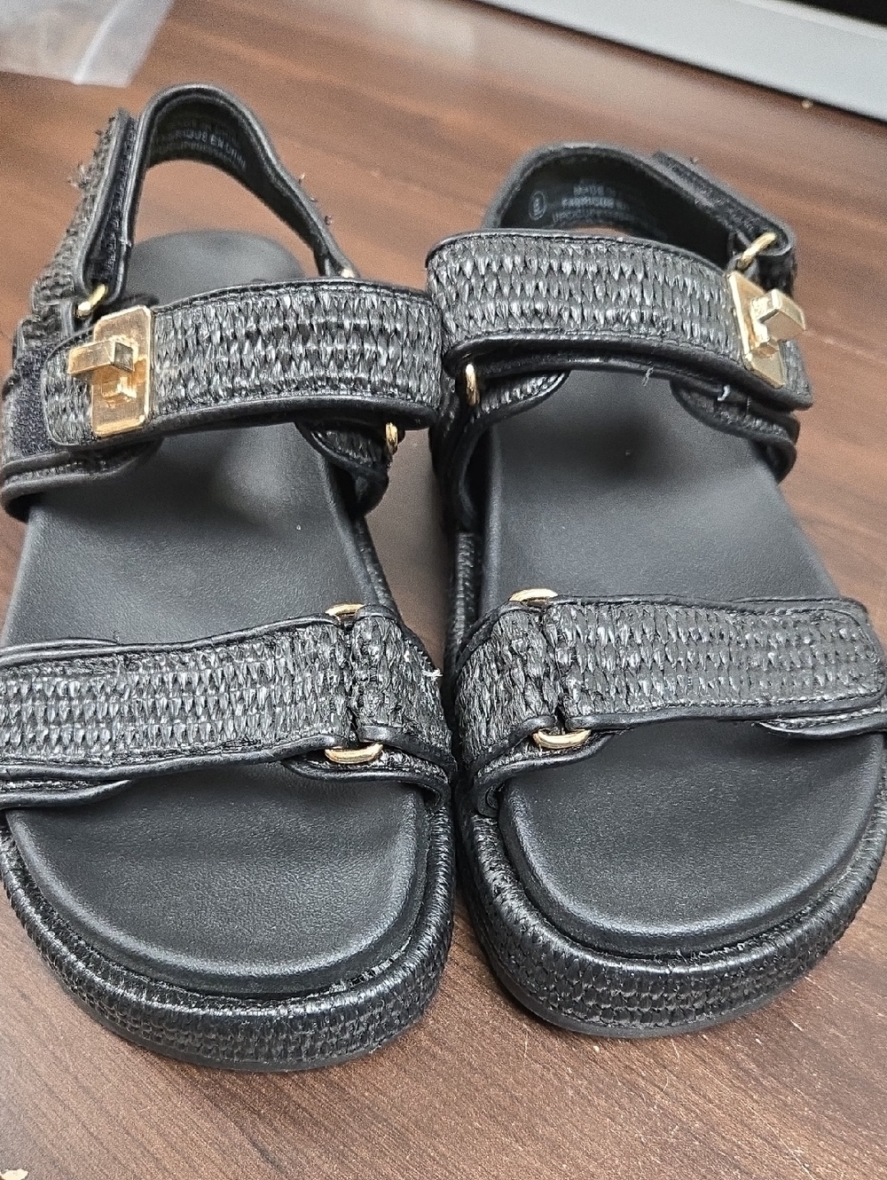 Madden NYC Size 6 Black Woven Platform Sandal